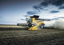 Kombajni New Holland CR9.90 Tracks