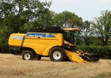 Kombajni New Holland CS 640 E 1E