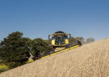 Kombajni New Holland CX6.90 Laterale 