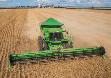 Kombajni John Deere S780