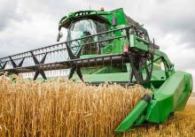 Kombajni John Deere T 550 HM