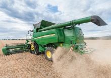 Kombajni John Deere T 560