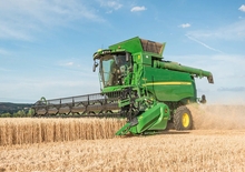 Kombajni John Deere T660 