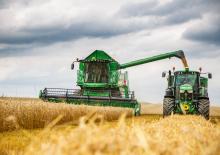 Kombajni John Deere W 550 i
