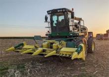 Kombajni za kukuruz John Deere 445