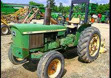 Kompaktni pomoćni traktori John Deere 1530