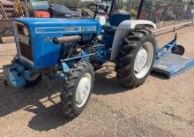 Kompaktni pomoćni traktori Ford-NH 1700