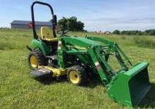 Kompaktni pomoćni traktori John Deere 2305