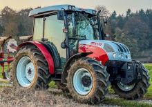 Kompaktni pomoćni traktori Steyr 375 Kompakt