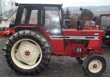 2WD traktori International Harvester 585