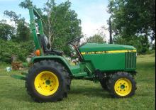 Kompaktni pomoćni traktori John Deere 670