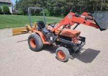 Kompaktni pomoćni traktori Kubota B7200