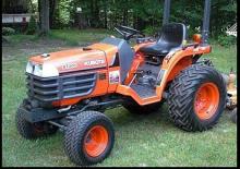 Kompaktni pomoćni traktori Kubota B7300