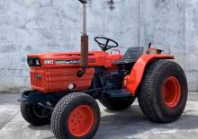Kompaktni pomoćni traktori Kubota B8200