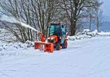 Kompaktni pomoćni traktori Kubota BX231