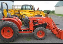 Kompaktni pomoćni traktori Kubota L 3830