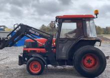 Kompaktni pomoćni traktori Kubota L 4200 GST