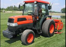 Kompaktni pomoćni traktori Kubota L 5030
