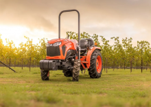 Kompaktni pomoćni traktori Kubota L4802GST Narrow