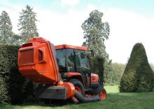 Kompaktni pomoćni traktori Kubota STV 32