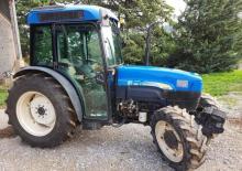 Kompaktni pomoćni traktori New Holland TN 85 FA