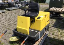 Kompaktni strojevi za čišćenje Kärcher KMR 1200 D