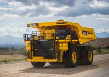 Kruti kiperi kamioni Komatsu 830-E