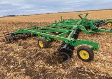 Kultivatori John Deere 2630