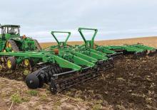 Kultivatori John Deere 2635