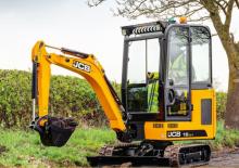 Mini bageri JCB 19C-I EP