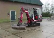 Mini bageri Neuson 2500 RDV