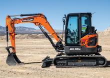 Mini bageri Develon DX55R-7
