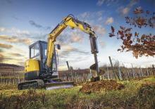 Mini bageri New Holland E26C