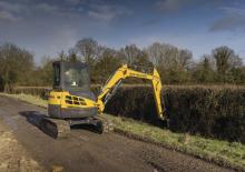 Mini bageri New Holland E50B SR