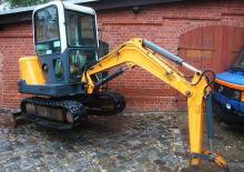 Mini bageri Hanix H 24 A