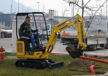 Mini bageri Komatsu PC16R-3HS