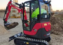 Mini bageri Yanmar SV22 