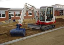 Mini bageri Takeuchi TB 135