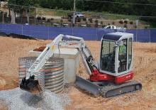 Mini bageri Takeuchi TB 138 FR