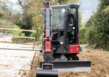 Mini bageri Yanmar ViO38-7