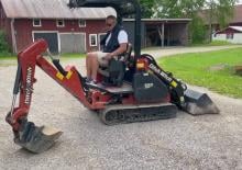 Mini bageri Ditch Witch XT855
