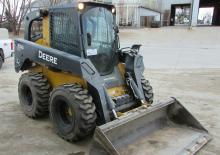 Mini utovarivači John Deere Construction 332D