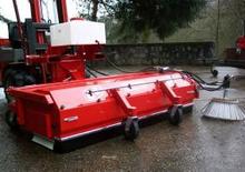 Montirani čistači Grünig GS-Vario 2300 Jumbo