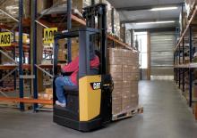Paletni viličar za sjedeće rukovatelje Caterpillar NSS15NI