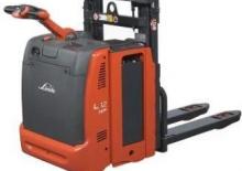 Paletni viličar za stojeće rukovatelje Linde L12L-HP-AP