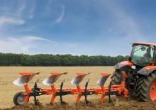 Plugovi Kubota RM 2005 V-4