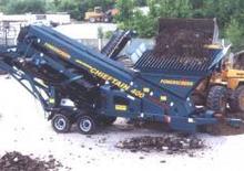 Pokretna postrojenja za prosijavanje Powerscreen Chieftain 400 Rad