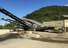 Pokretna postrojenja za prosijavanje Metso Lokotrack ST4.8E