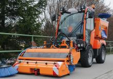 Prednje kuke za komunalne traktore Holder C 65 TC