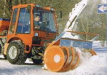 Prednje kuke za komunalne traktore Holder C 9700 H